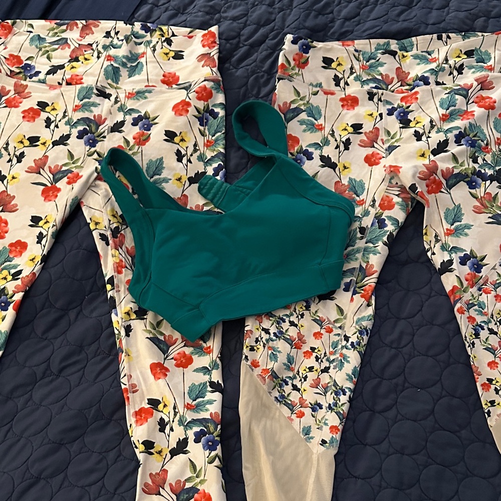 3 piece poppy fields Fabletics Lot size L Women’s